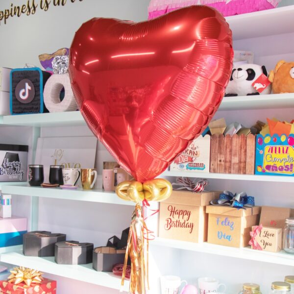 Corazón Metálico de 91 Centímetros &Contrapeso