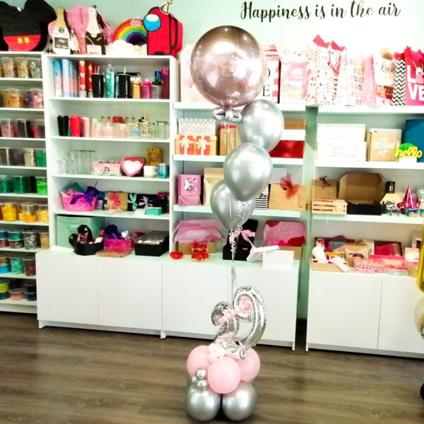 Esfera Happy Birthday & Ramillete Rosa